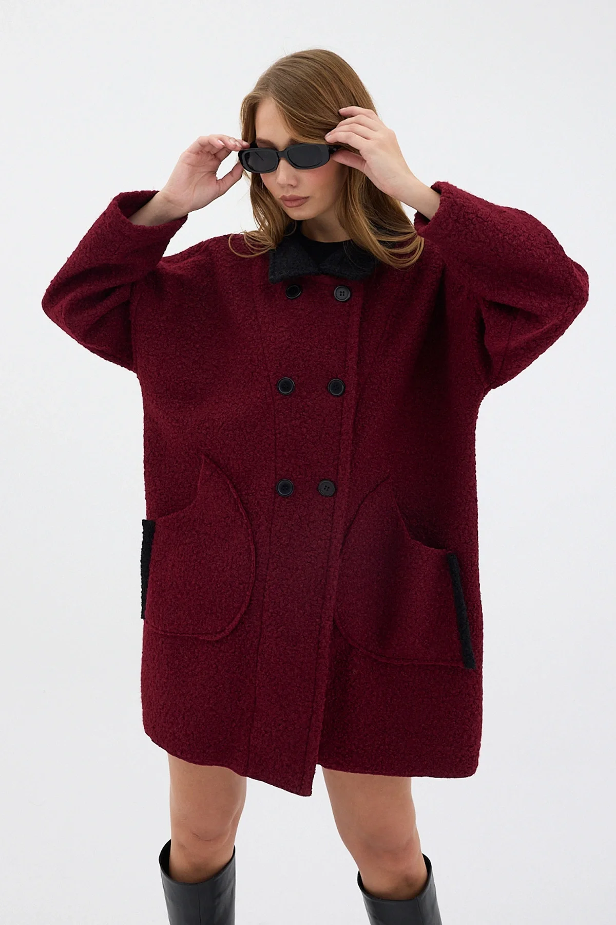 Kadın Oversize Siyah Yakalı Çift Düğmeli Teddy Kaban - Bordo