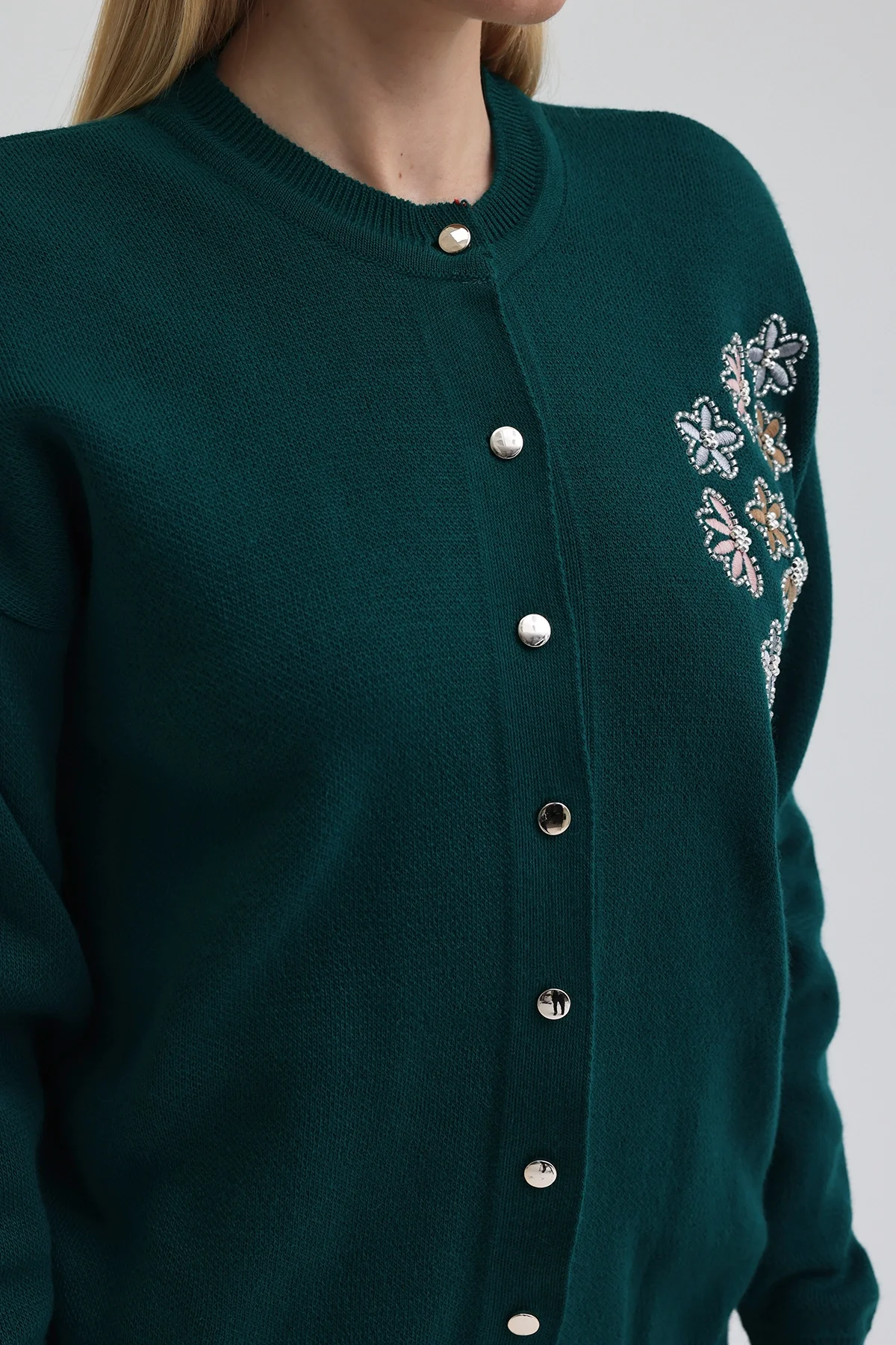 Kadın Petrol Nakış İşlemeli Boncuklu Triko Hırka