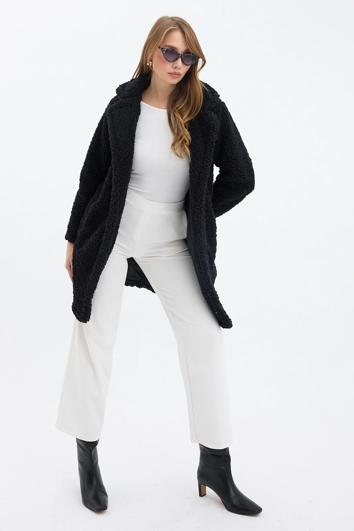 Kadın Siyah Tek Düğmeli Çift Cepli Astarlı Buklet Kaban