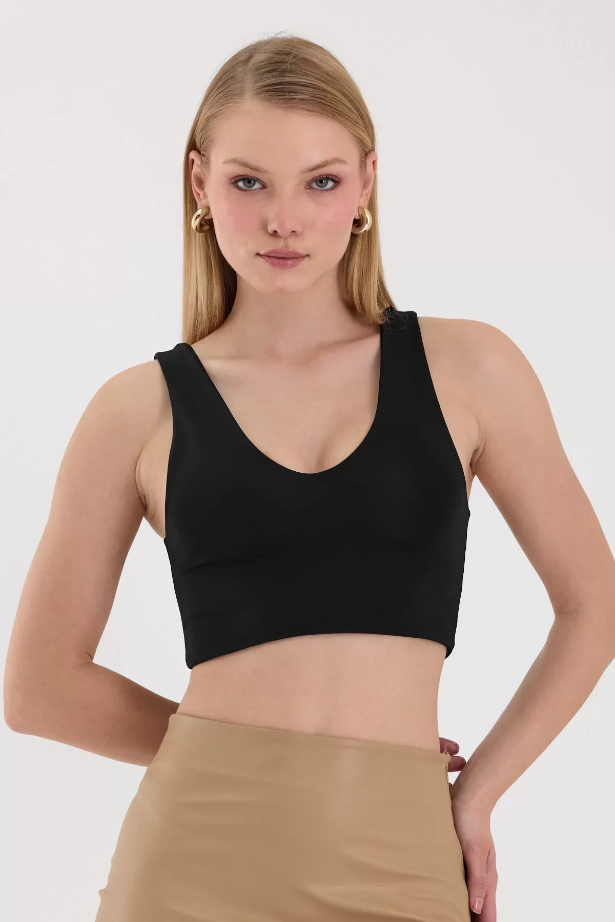 Kadın Siyah V Yaka Crop Top BLZ-00262