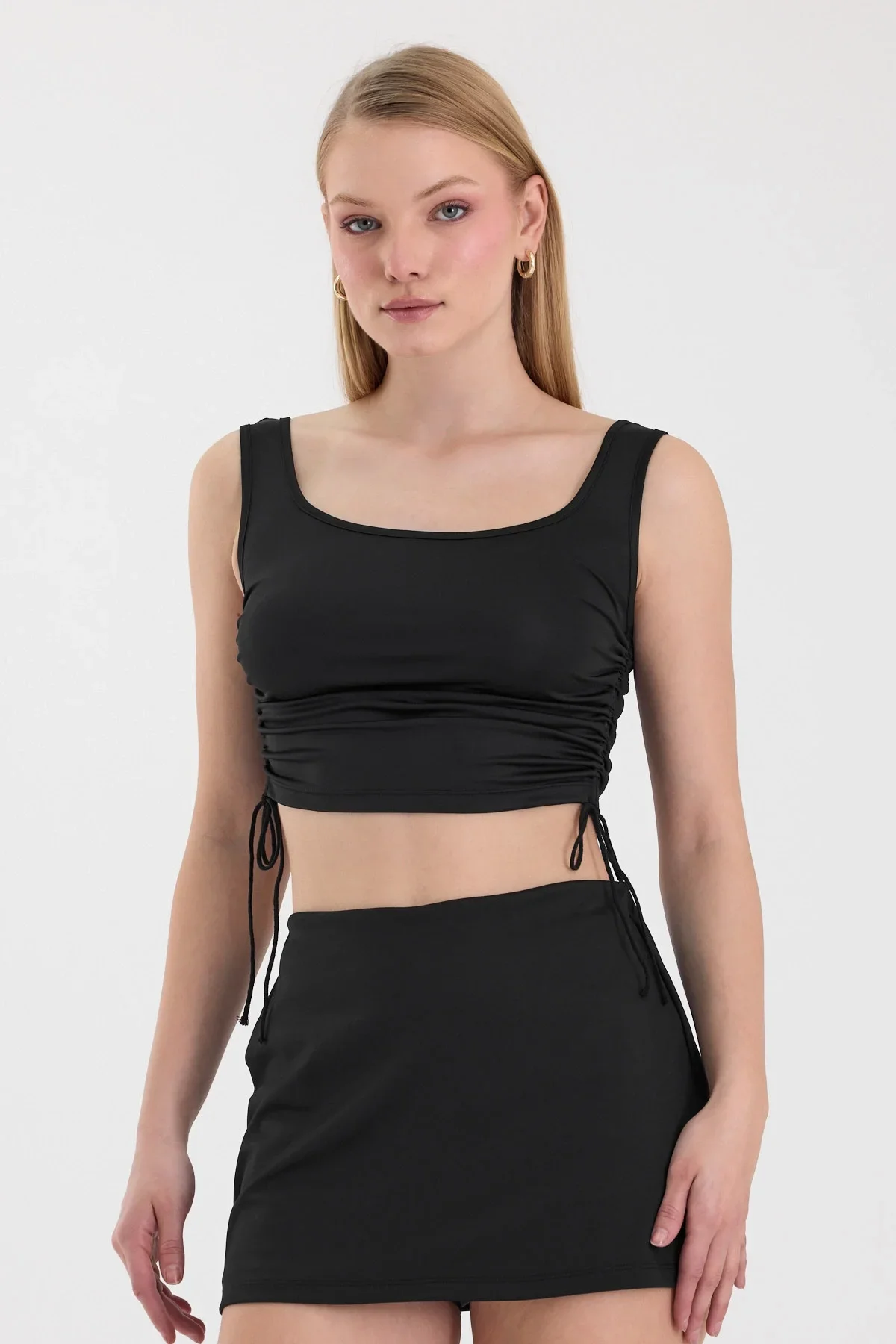 Kadın Siyah Yandan Ayarlanabilir Crop Bluz BLZ-00242