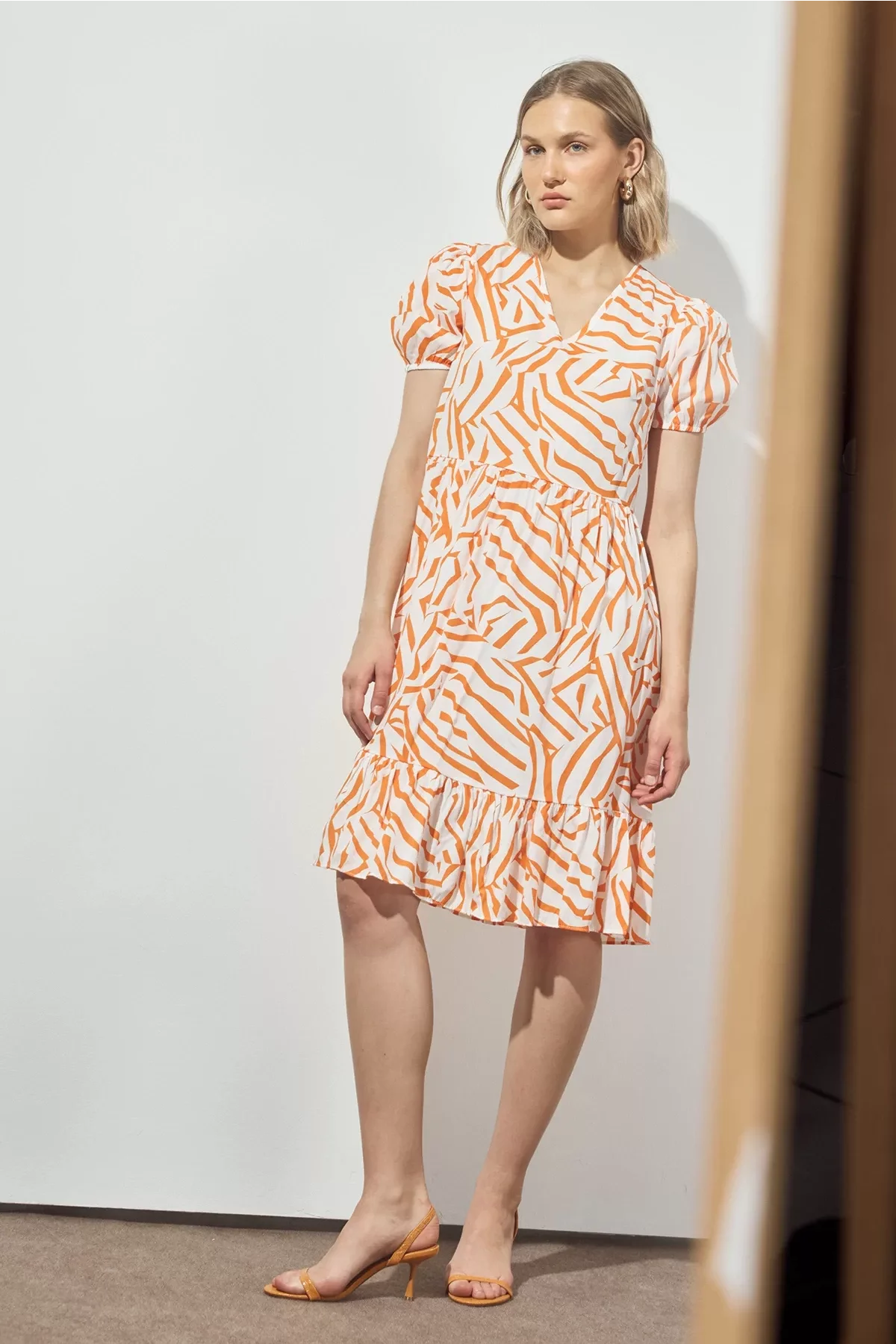 Kadın V Yaka Büzgülü Midi Elbise 4440/100