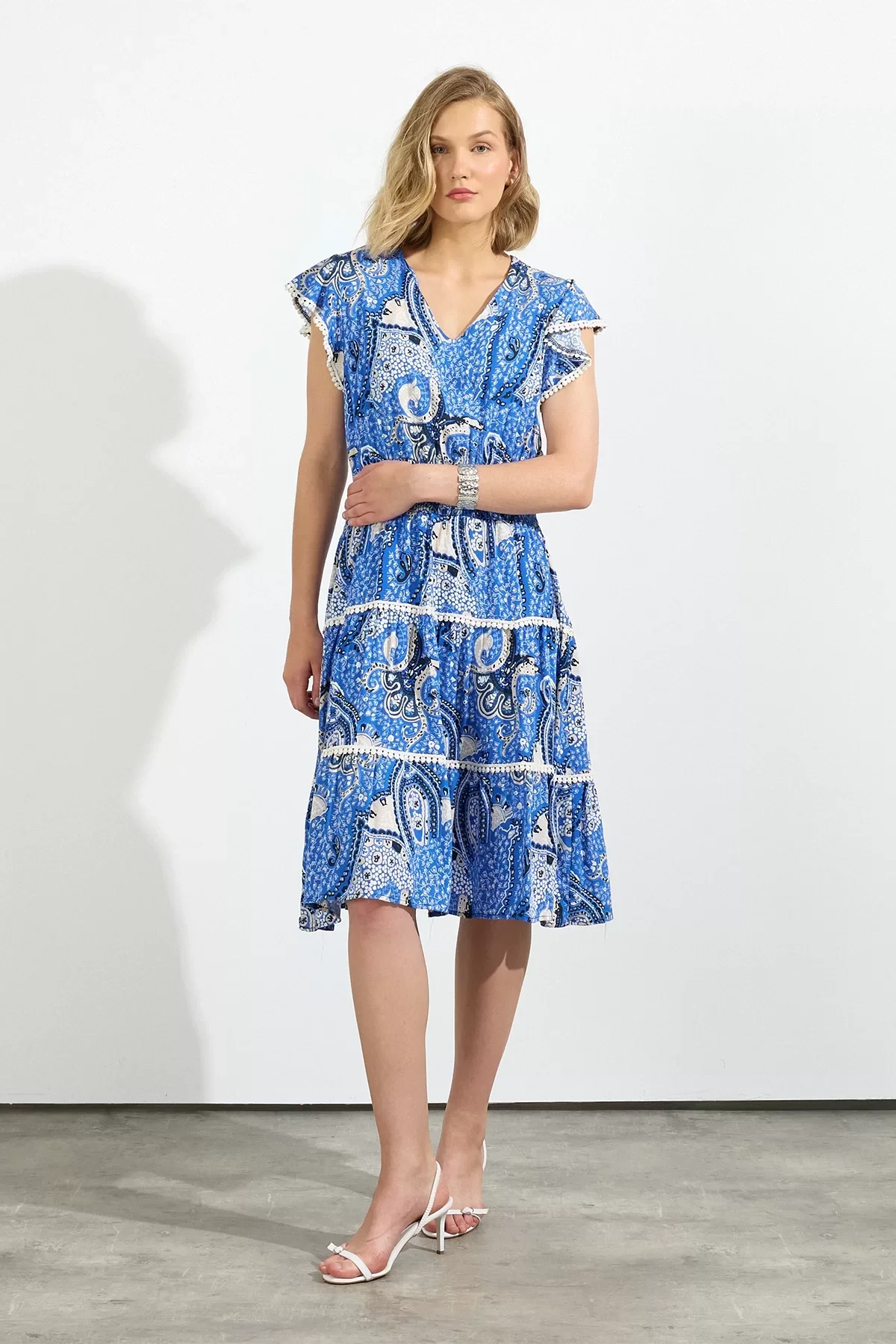 Kadın V Yaka Güpür Detaylı Gipeli Mini Elbise Mavi