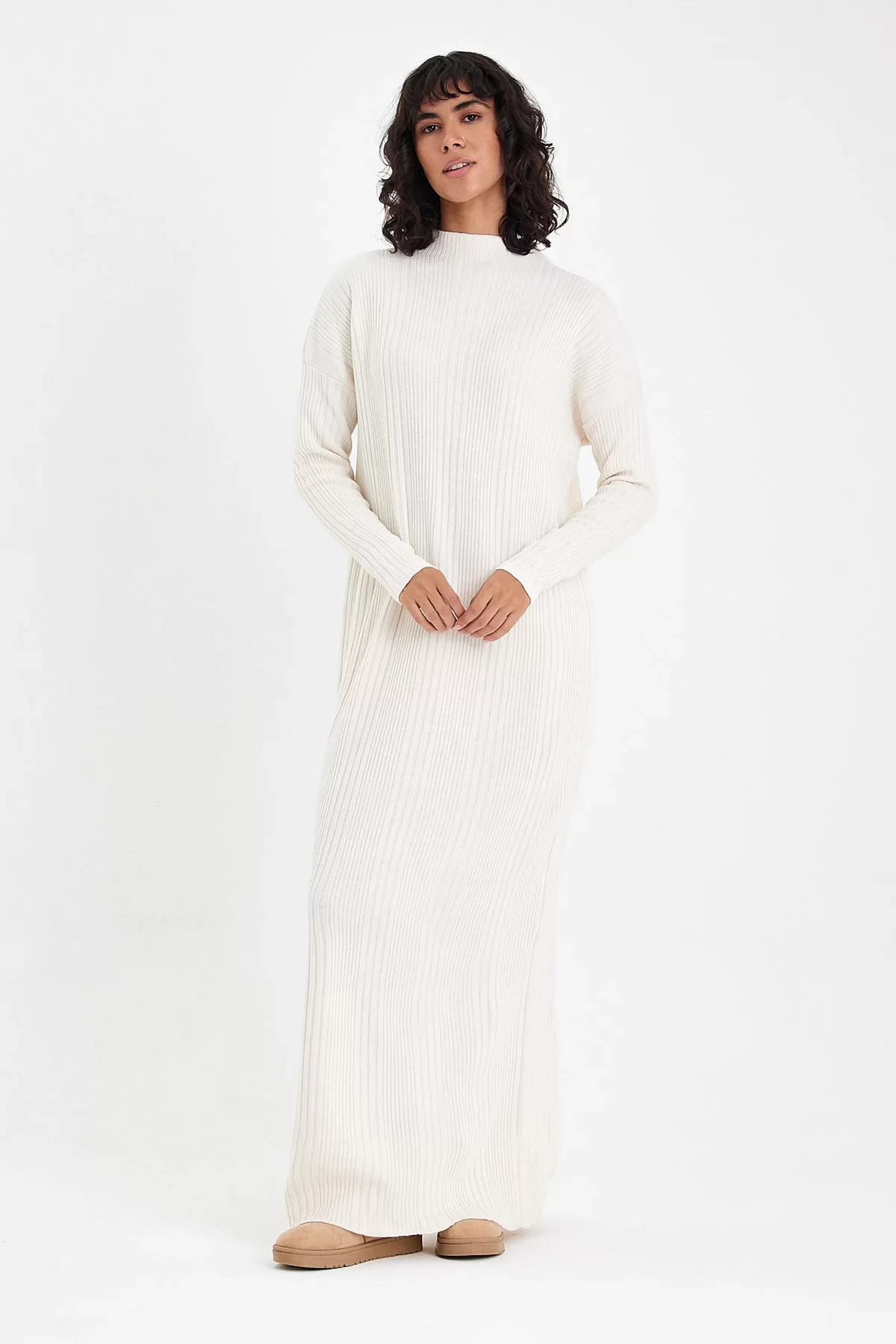 Kadın Yarım Balıkçı Yaka Triko Uzun Elbise T3139