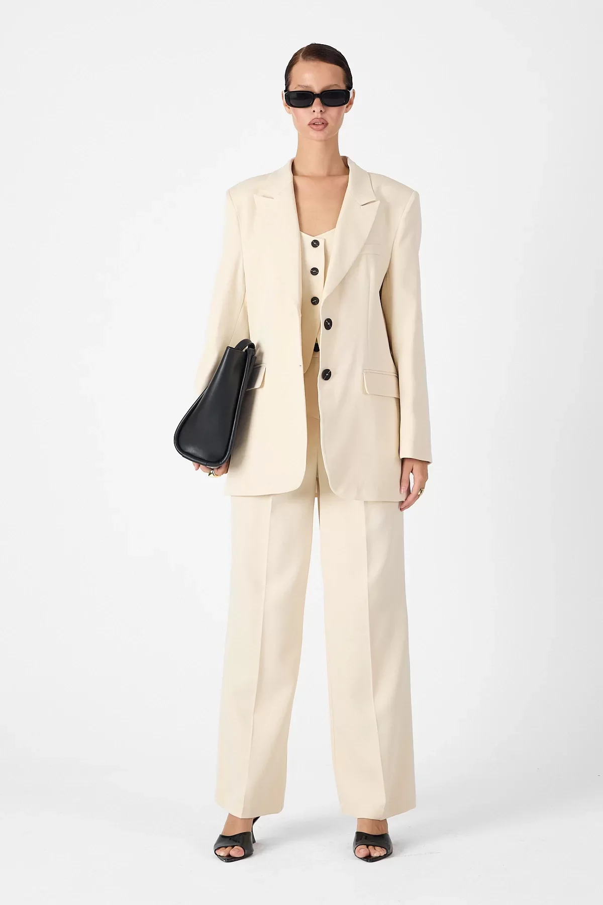 Kadın Yelek, Ceket ve Pantolonlu Üçlü Takım - Krem