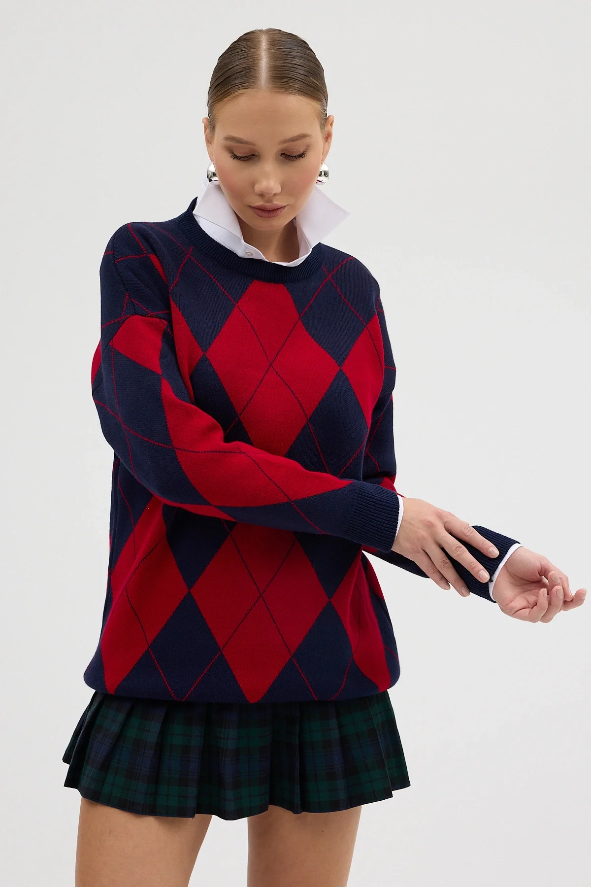 Kırmızı Lacivert Baklava Desenli Yarım Balıkçı Yaka Oversize Triko Kazak