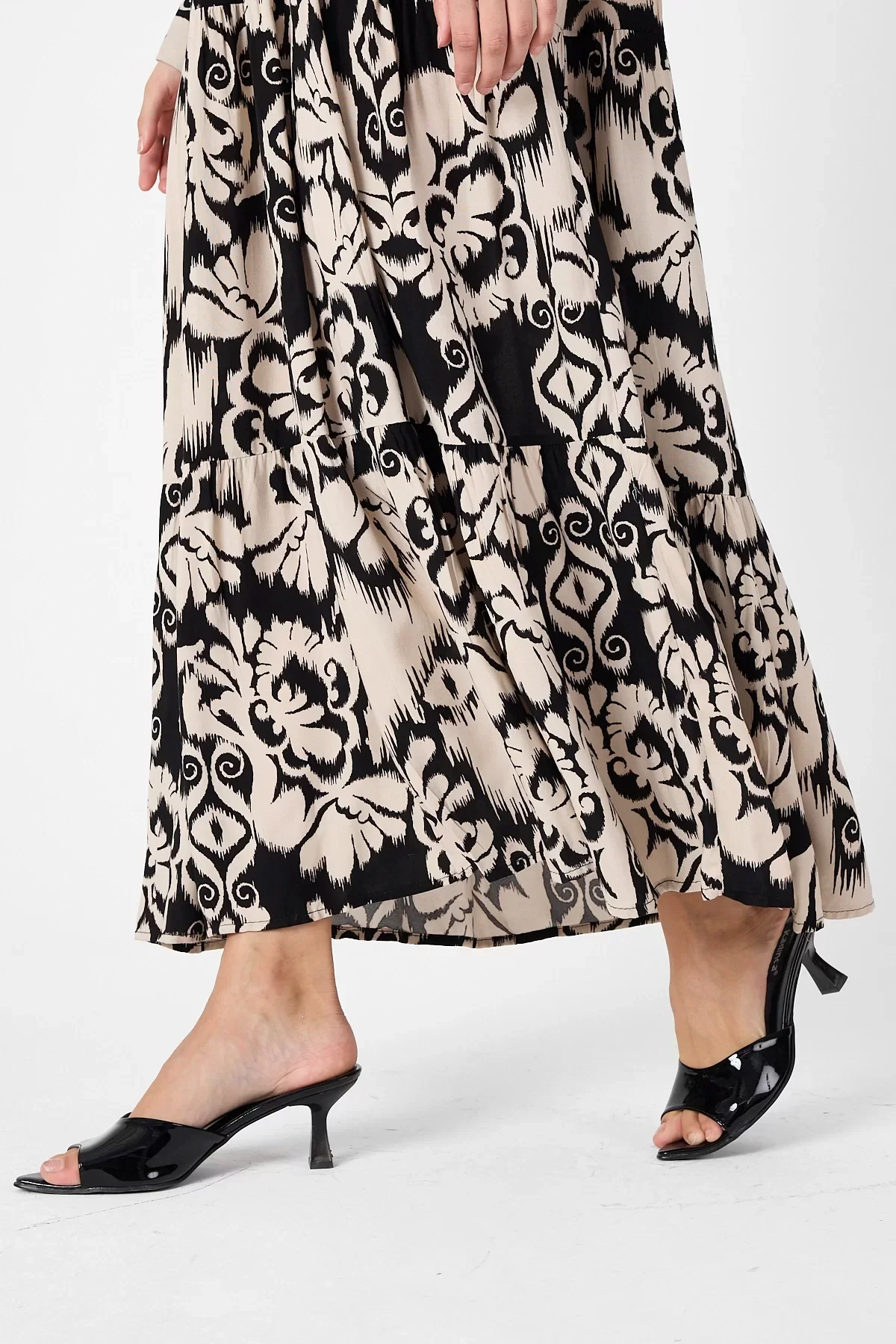 Otantik Desenli Elbise - Siyah