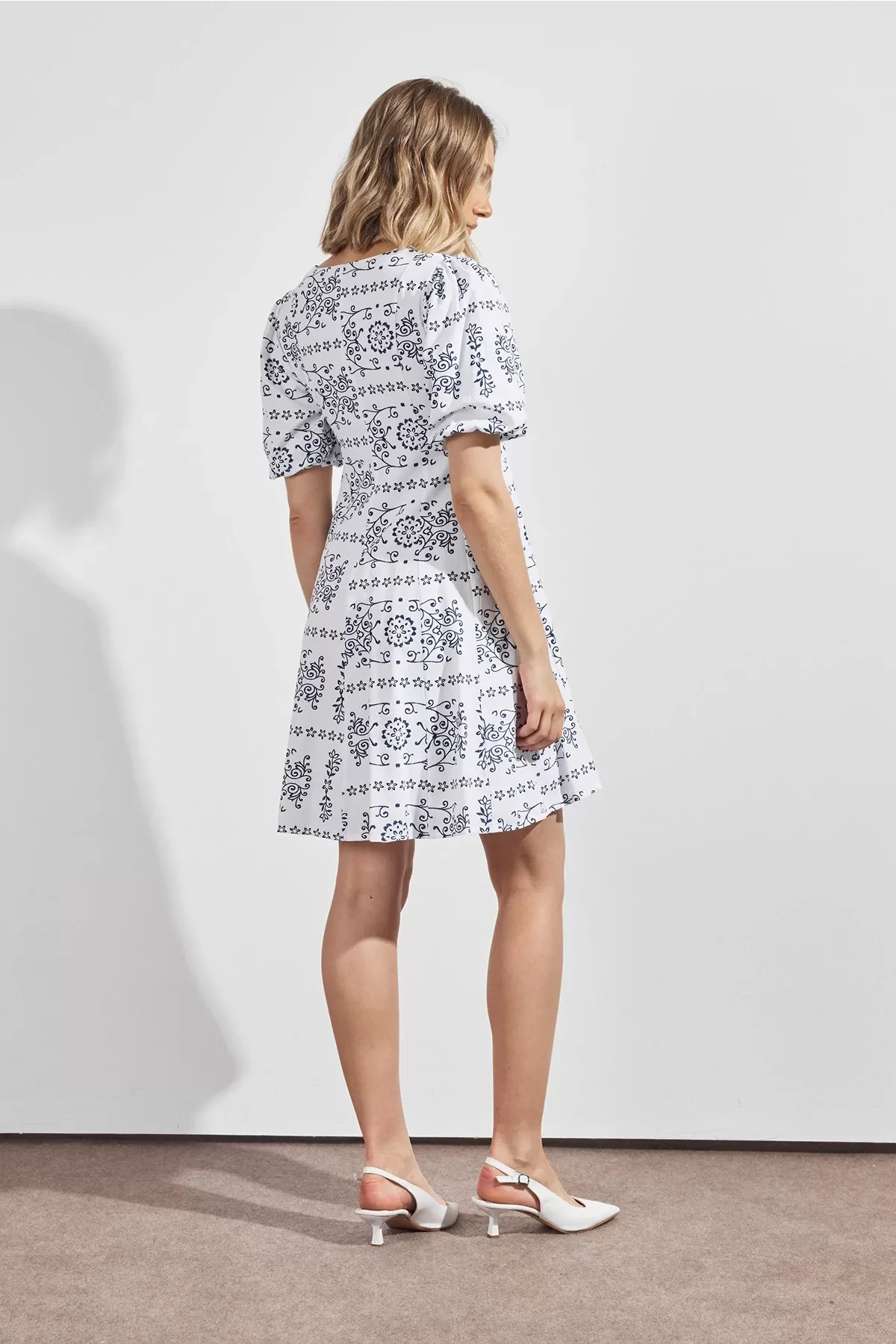 Segnante Kadın Dokuma Kumaş Balon Kol Midi Boy Yazlık Lacivert Elbise 4500-95