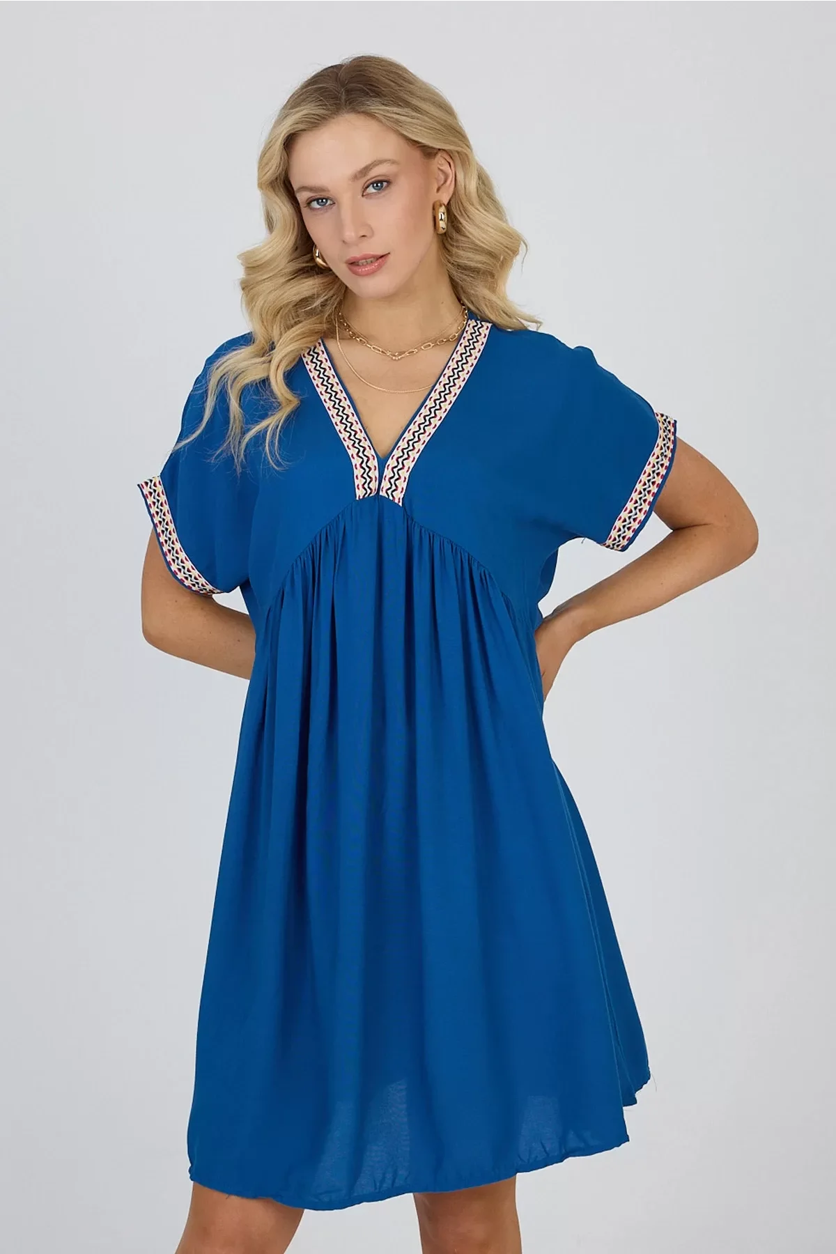 Viskon Elbise – Yazın Vazgeçilmezi Mavi