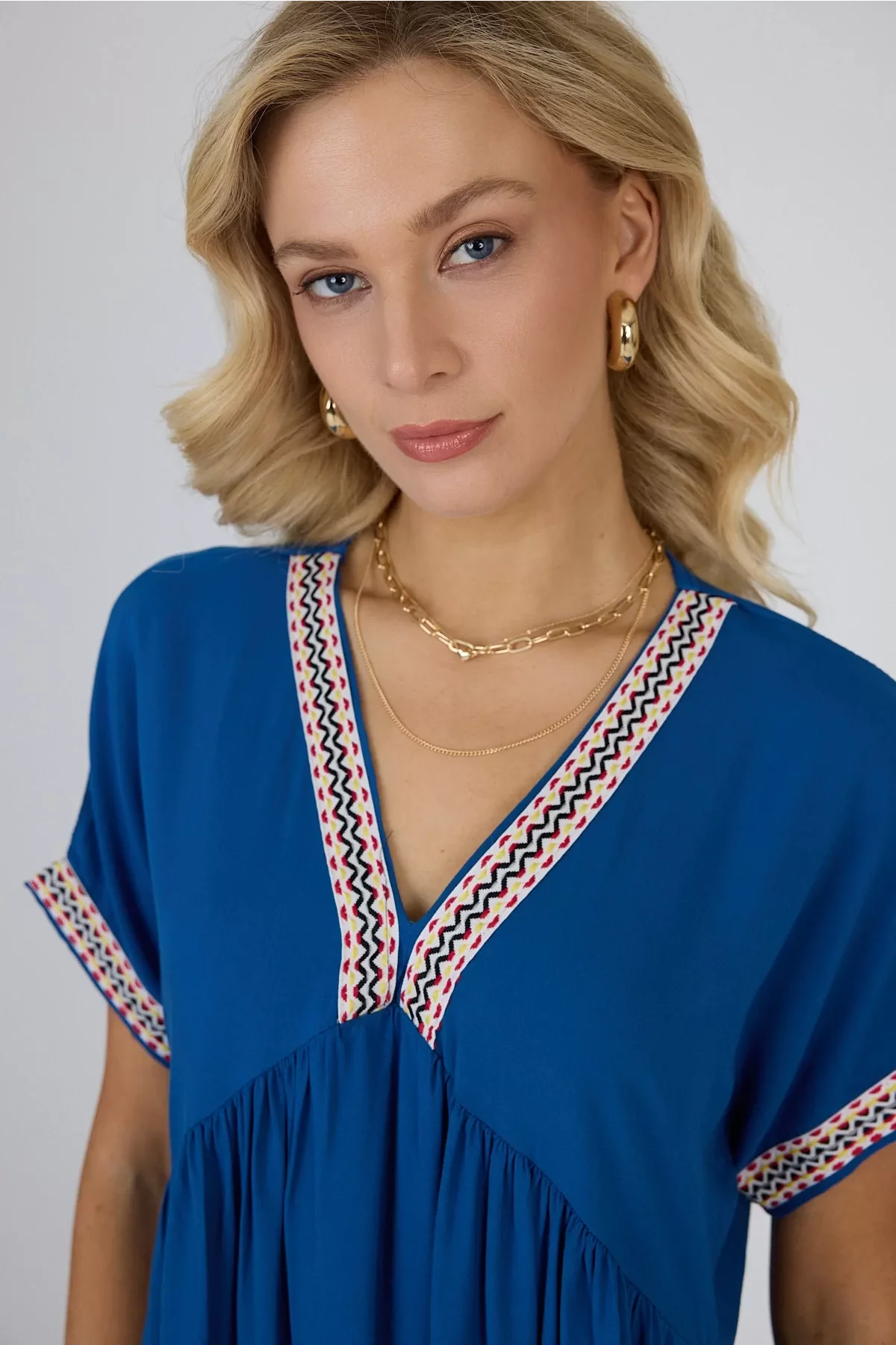 Viskon Elbise – Yazın Vazgeçilmezi Mavi