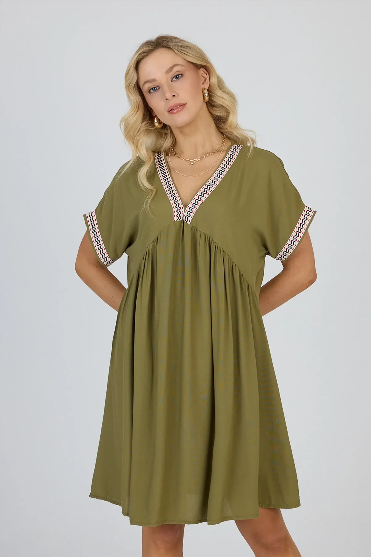 Yeşil Viskon Elbise – Yazın Vazgeçilmezi
