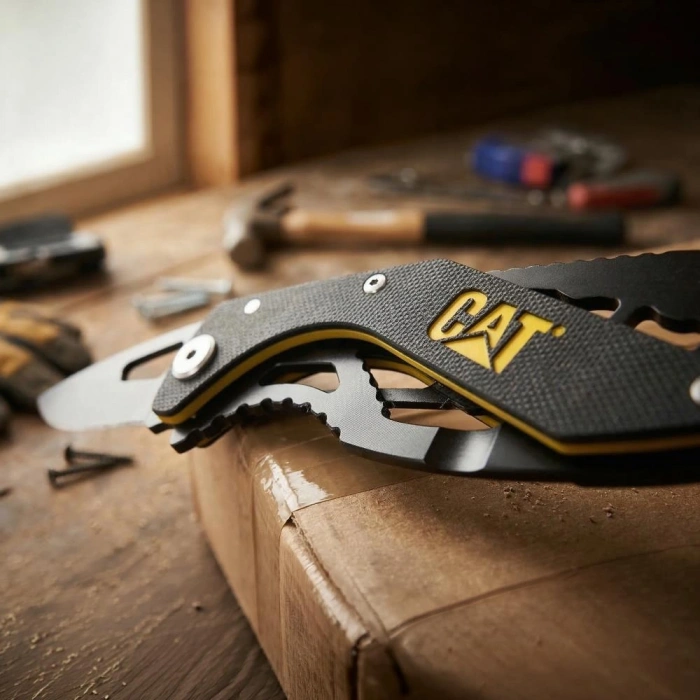 CAT DA980267 Kemer Askı Kancalı Şişe Açacaklı Katlanabilir 16CM Paslanmaz Çelik Siyah Kamp Çakısı