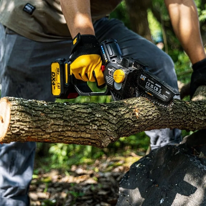 CAT DG231 18Volt 4.0Ah Li-ion 12CM Profesyonel Şarjlı Kömürsüz Zincirli Testere