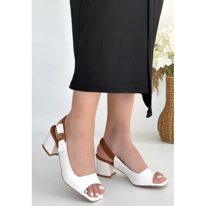 Alessi Beyaz Rugan Topuklu Ayakkabı