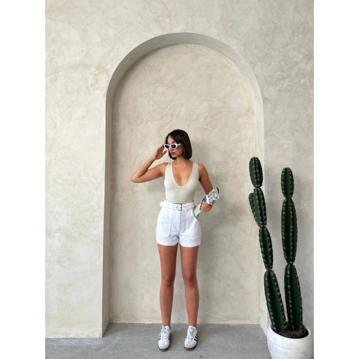 Kemer detaylı gabardin şort beyaz s25289