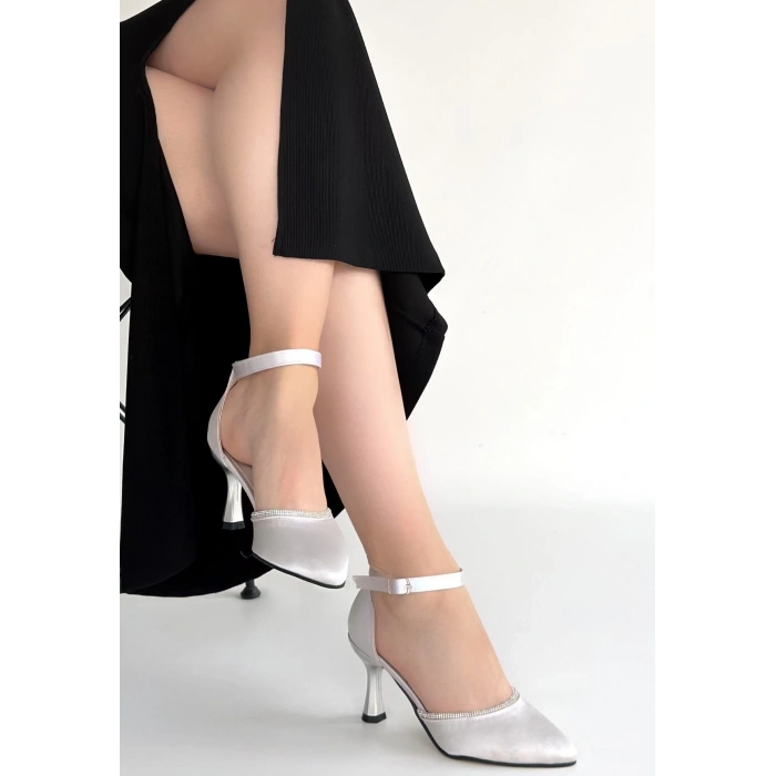 Mejja Gri Saten Topuklu Ayakkabı