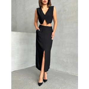 Çilek takım etek yelek