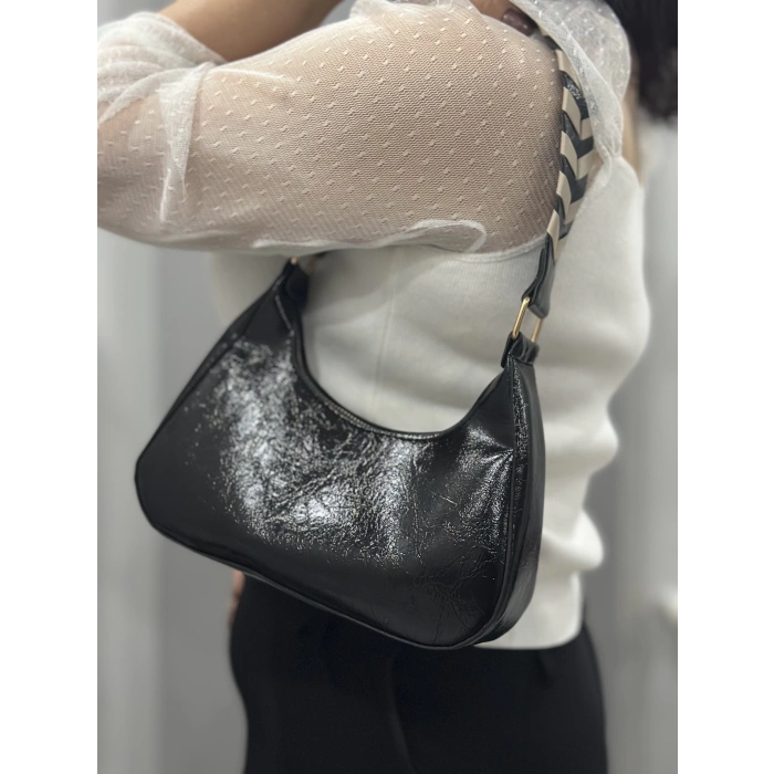 Kraş siyah cilt çanta