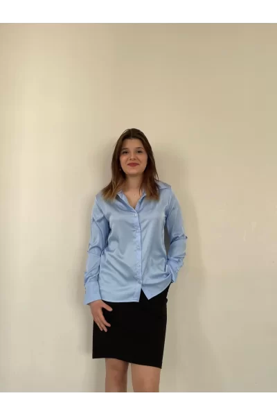 Yumuşak Saten Mavi Gömlek