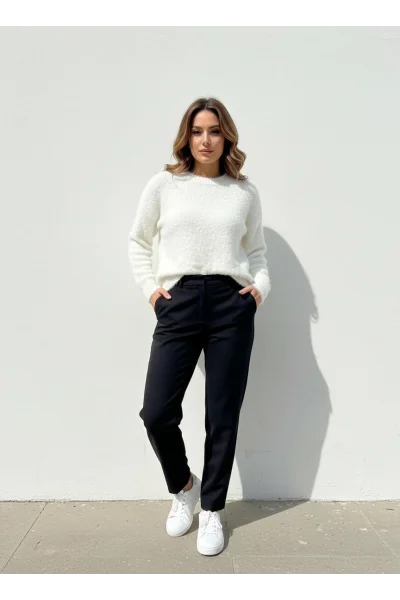 Yumuşak Beyaz Kazak