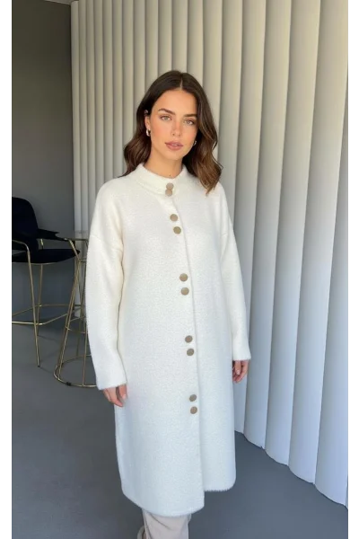 Beyaz Gold Detaylı Yün Hırka
