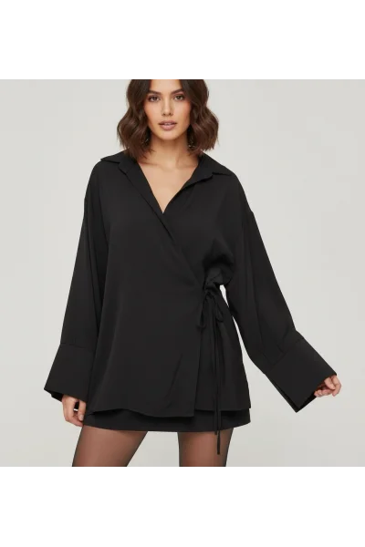 Siyah Bağlama Detaylı Oversize Gömlek