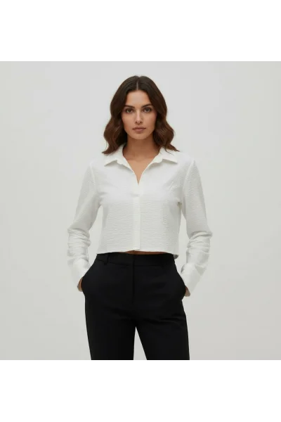 Dokulu Beyaz Gömlek