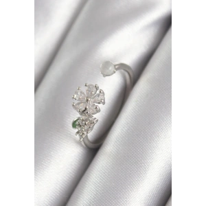 Pirinç Gümüş Renk Zirkon Taşlı Çiçek Model Kadın Yüzük