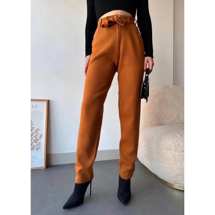 Kendinden kemerli triko pantolon camel