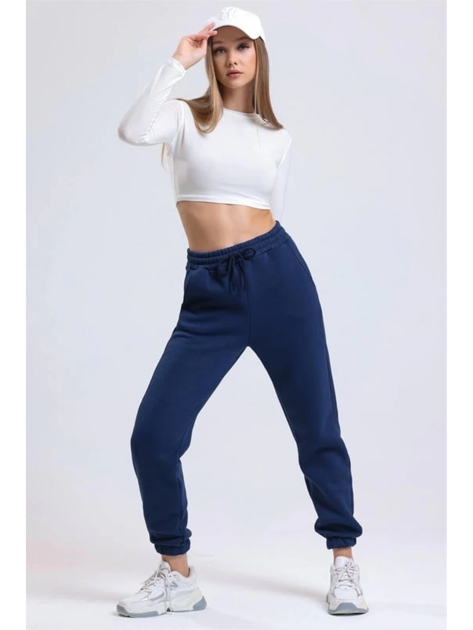 3 iplik şardonlu paça lastikli eşofman lacivert is001