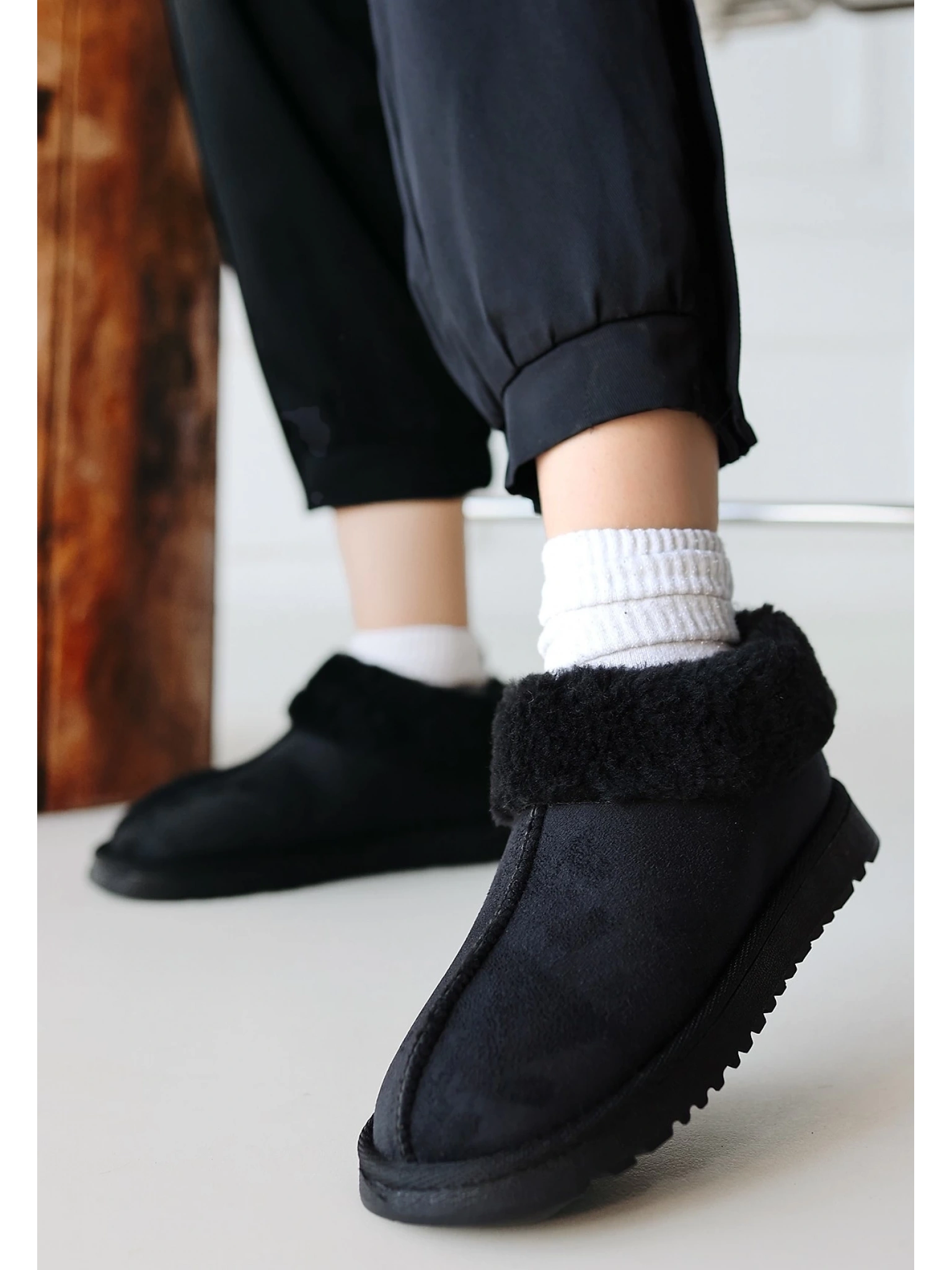 Abby Siyah Süet Bot