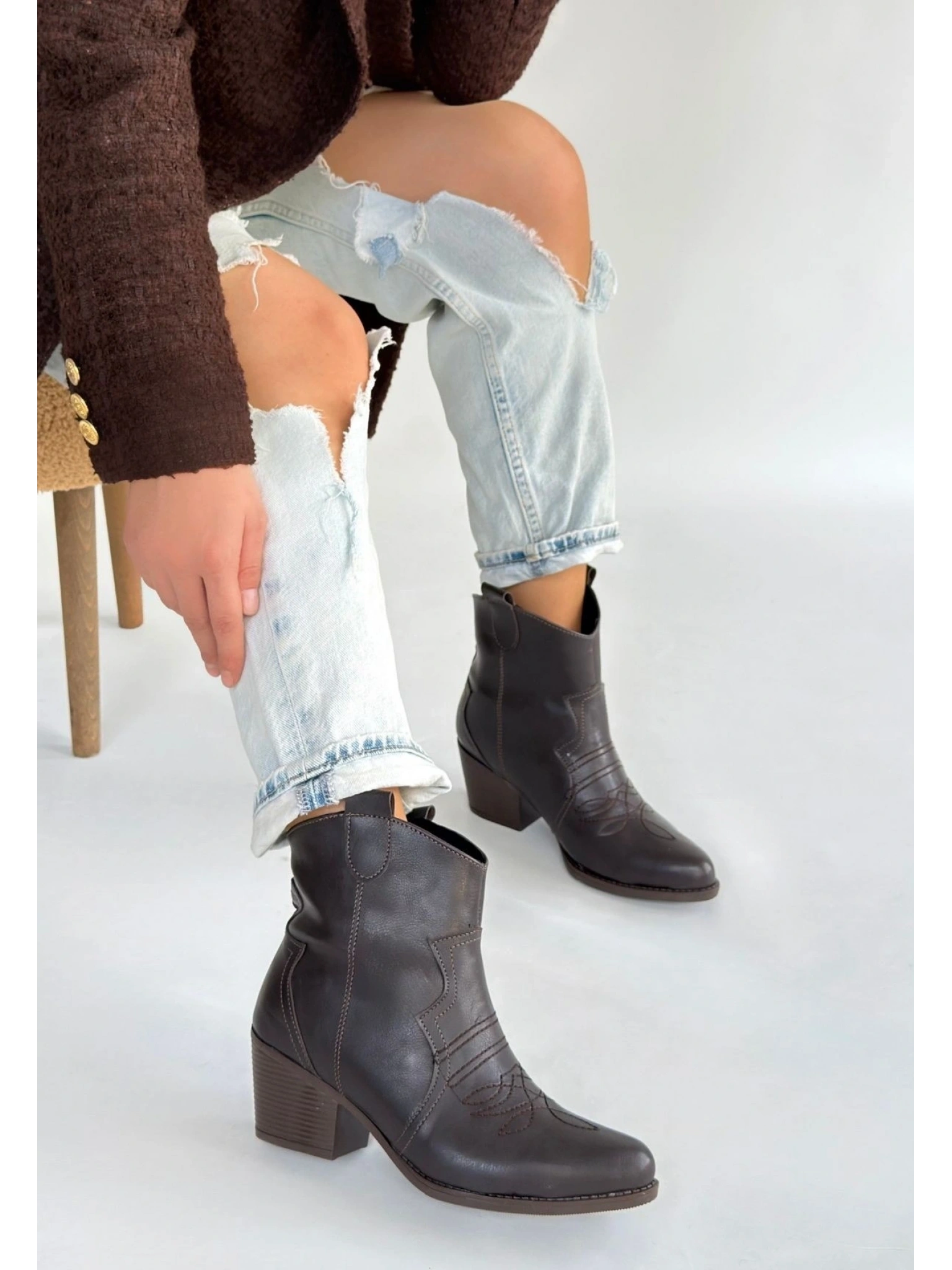 Akver Acı Kahve Cilt Topuklu Bot