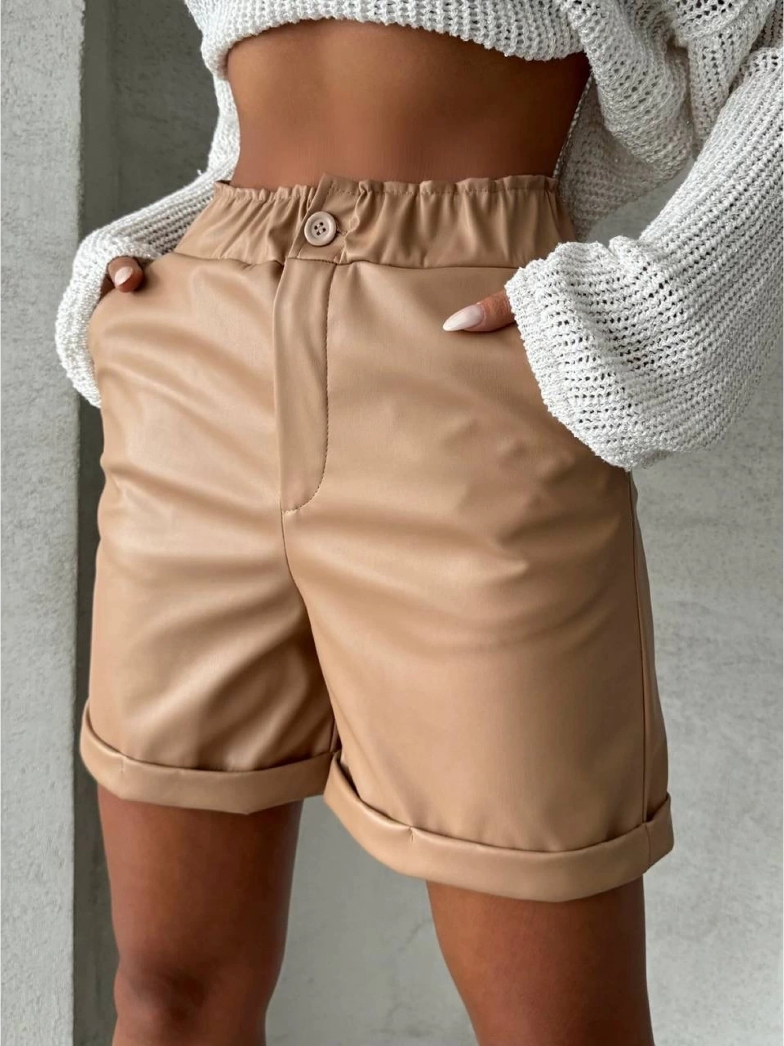 Beli lastikli duble paça deri şort bej w24755