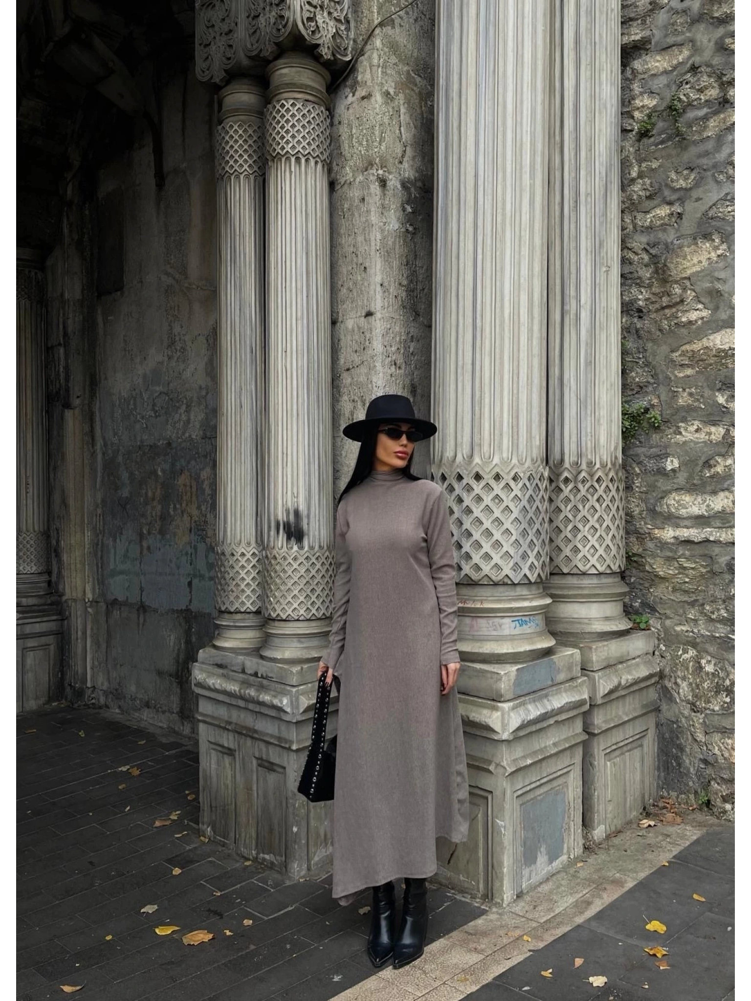 Boğazlı kalın bürümcük uzun elbise vizon