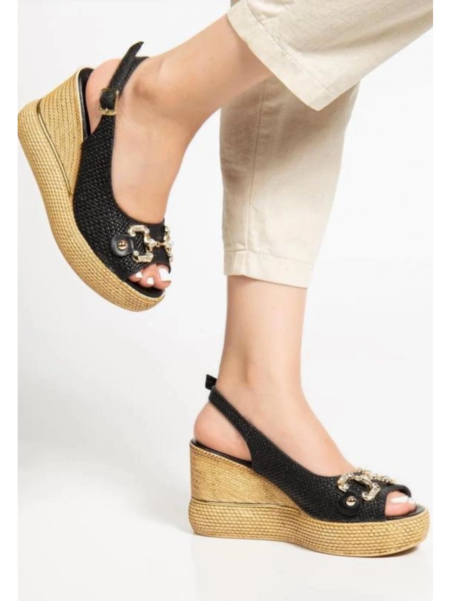 Caver Siyah Cilt Dolgu Topuk Sandalet