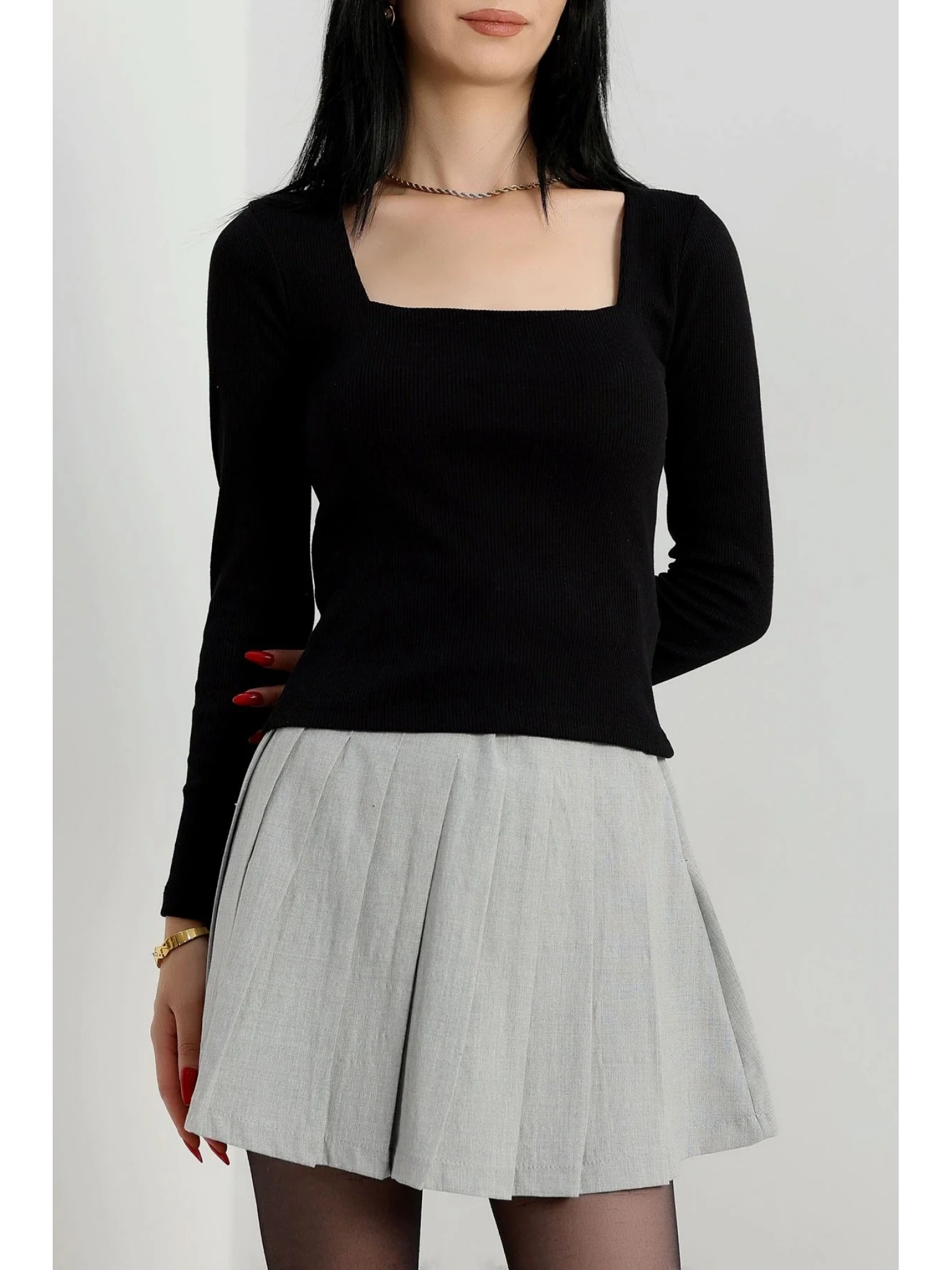 Çerçeve yaka kaşkorse bluz siyah