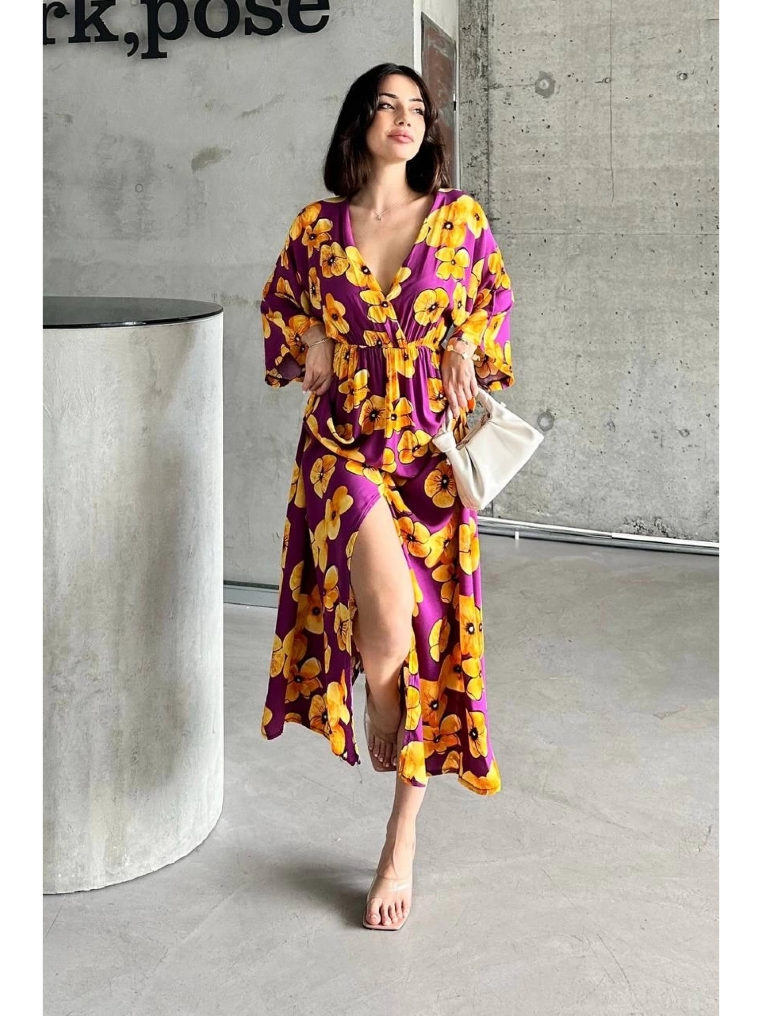 Çiçek baskılı elbise