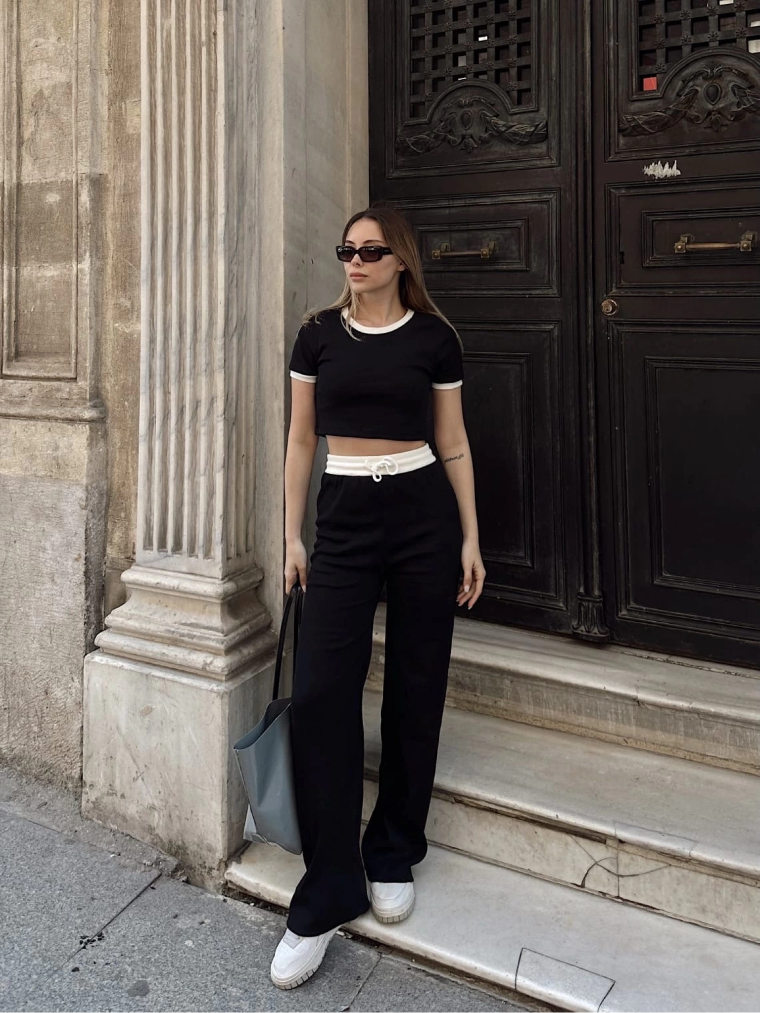 Crop pantolon biyeli takım siyah