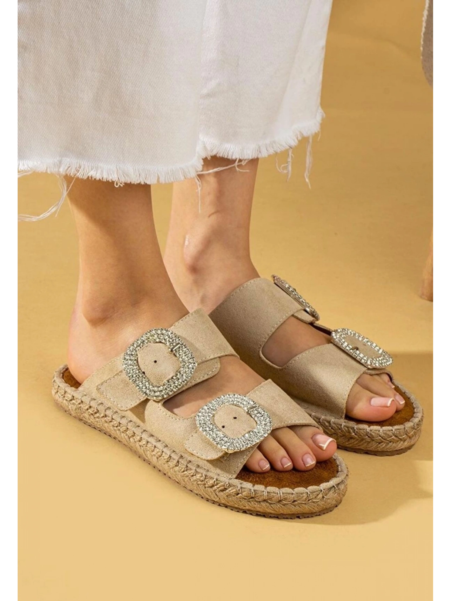 Hertas Bej Nubuk Tokalı Terlik