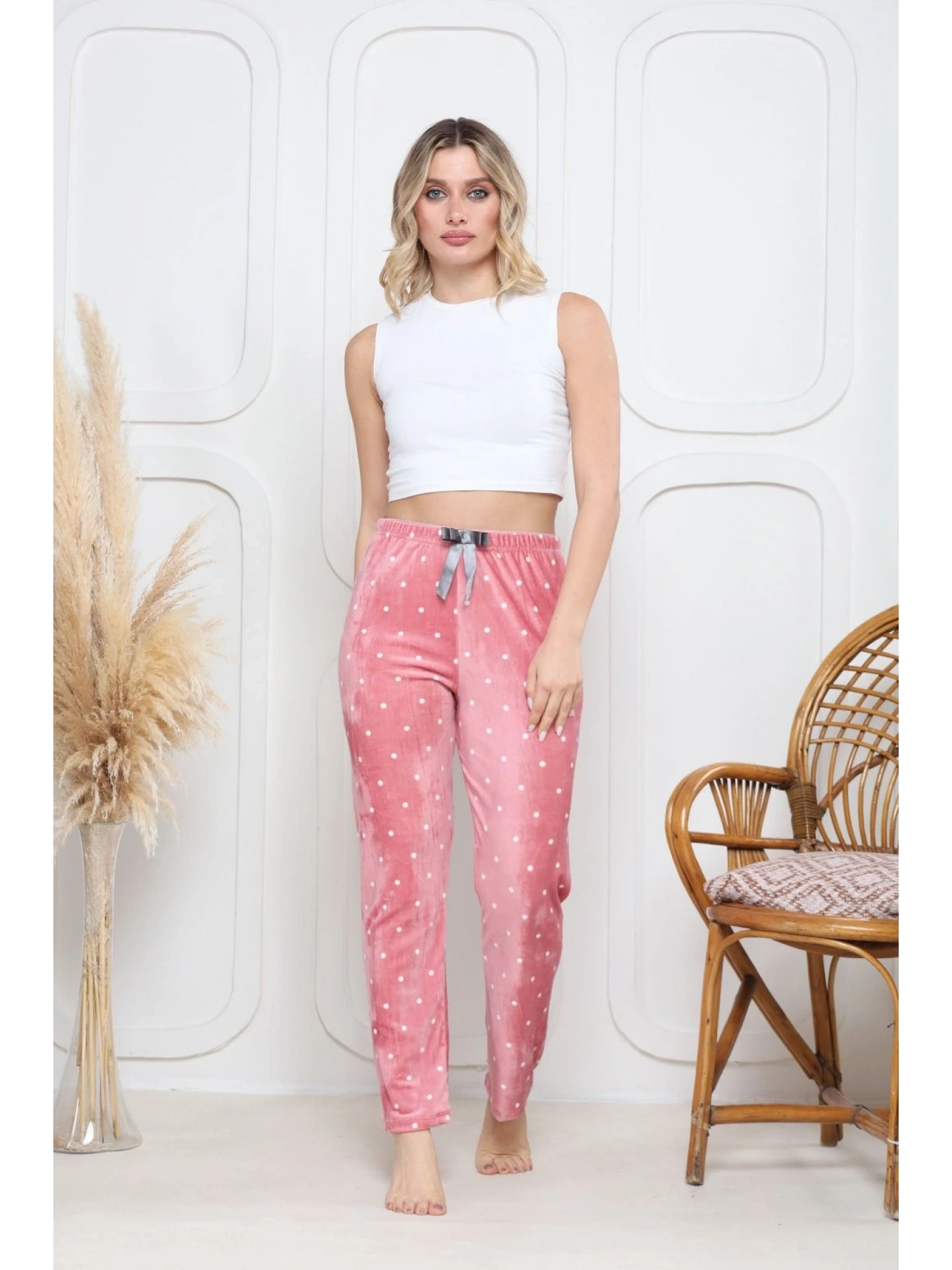 Kadife pijama altı pembe üstüne beyaz kalpli Pontiye desenli q7013