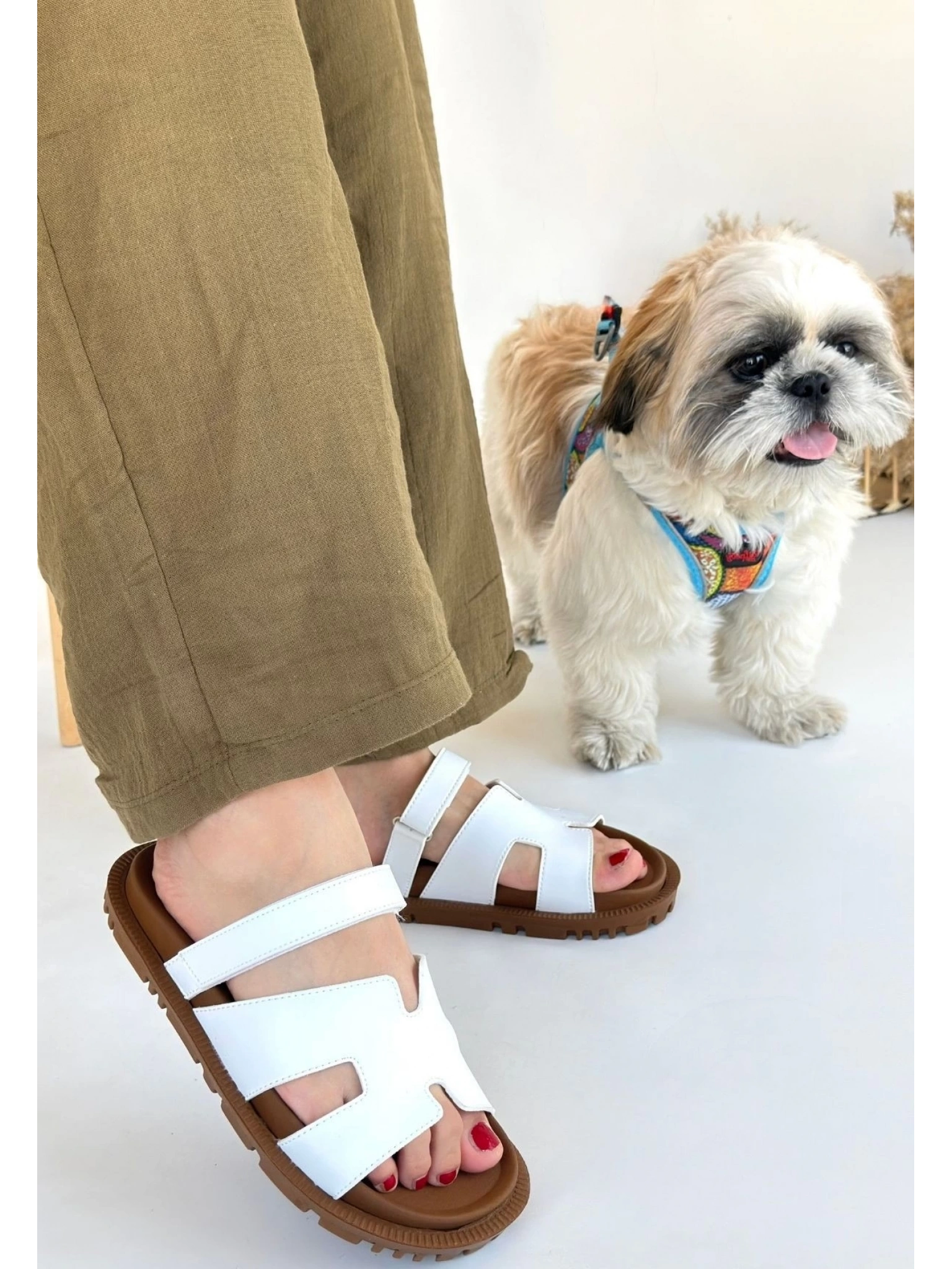 Kooni Beyaz Cilt Terlik