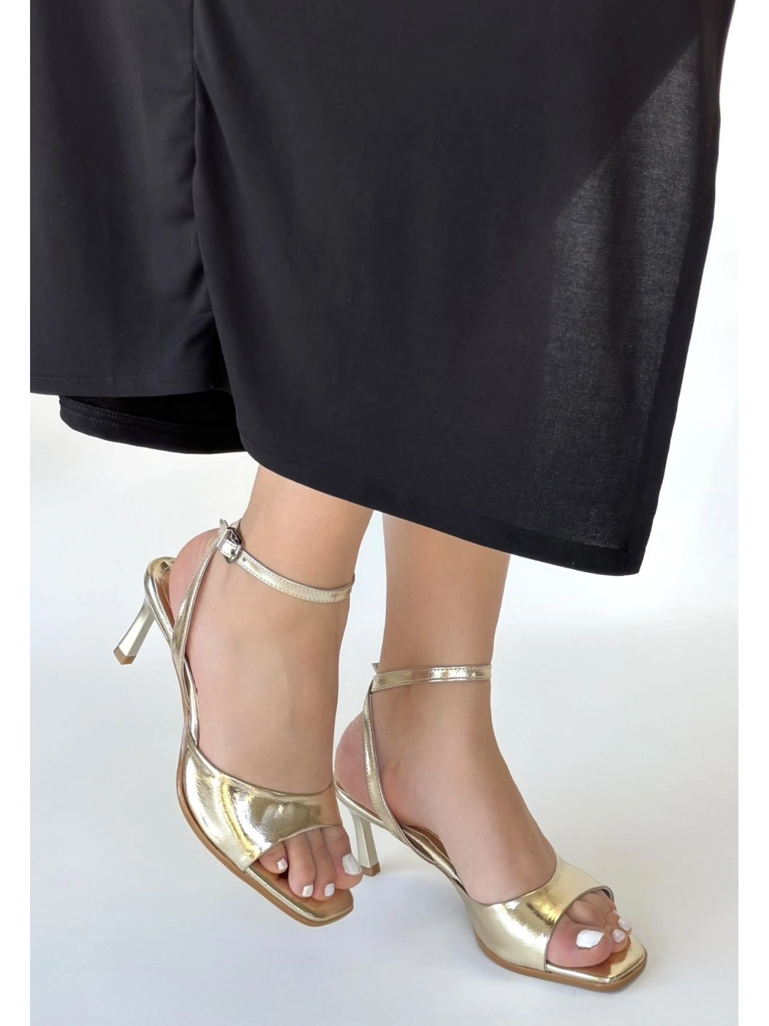 Lenya Gold Rugan Topuklu Ayakkabı