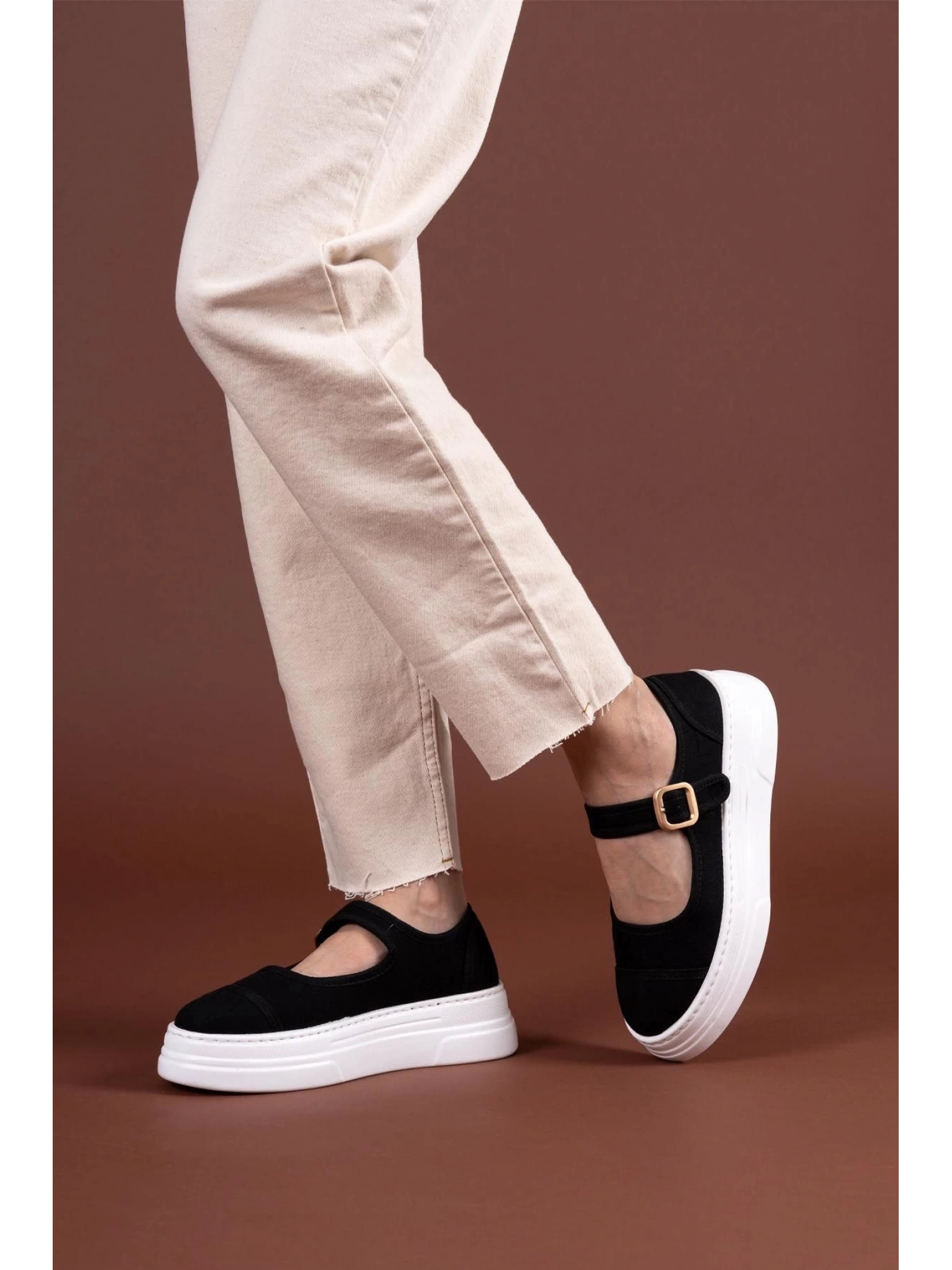 Lunni Siyah Keten Spor Ayakkabı