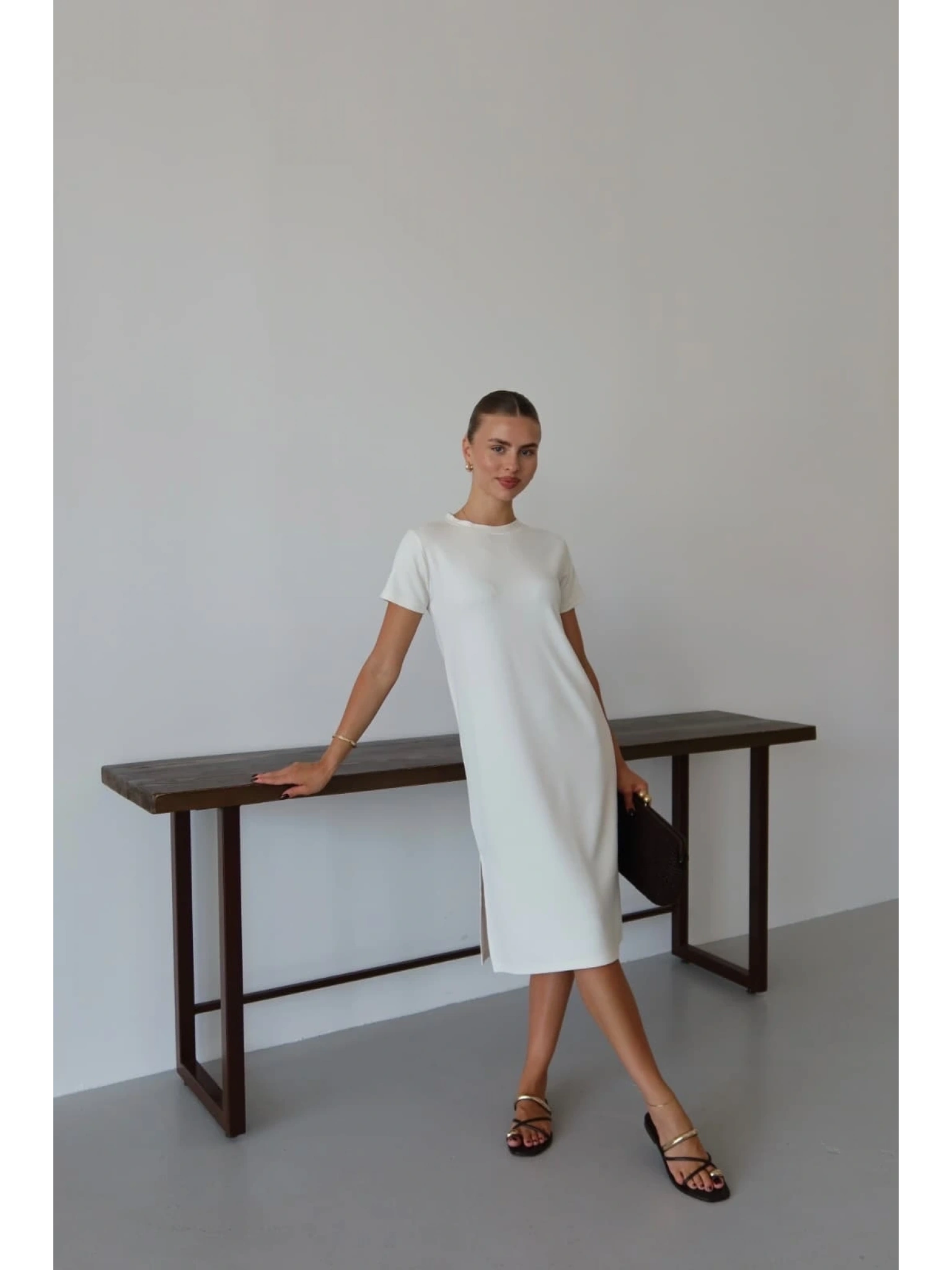 Modal yırtmaçlı elbise beyaz pt