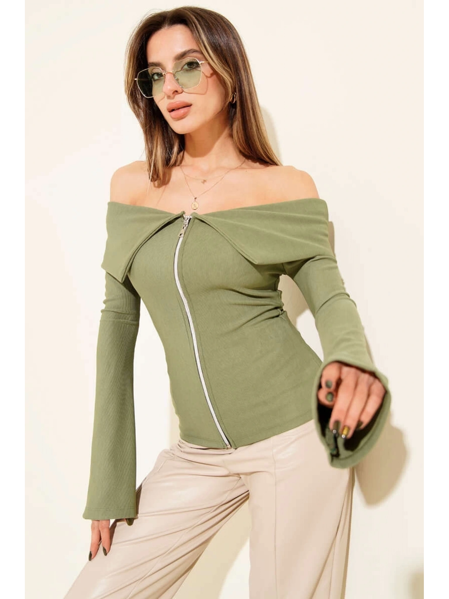 Omzu Açık Fermuarlı Bluz haki T4330