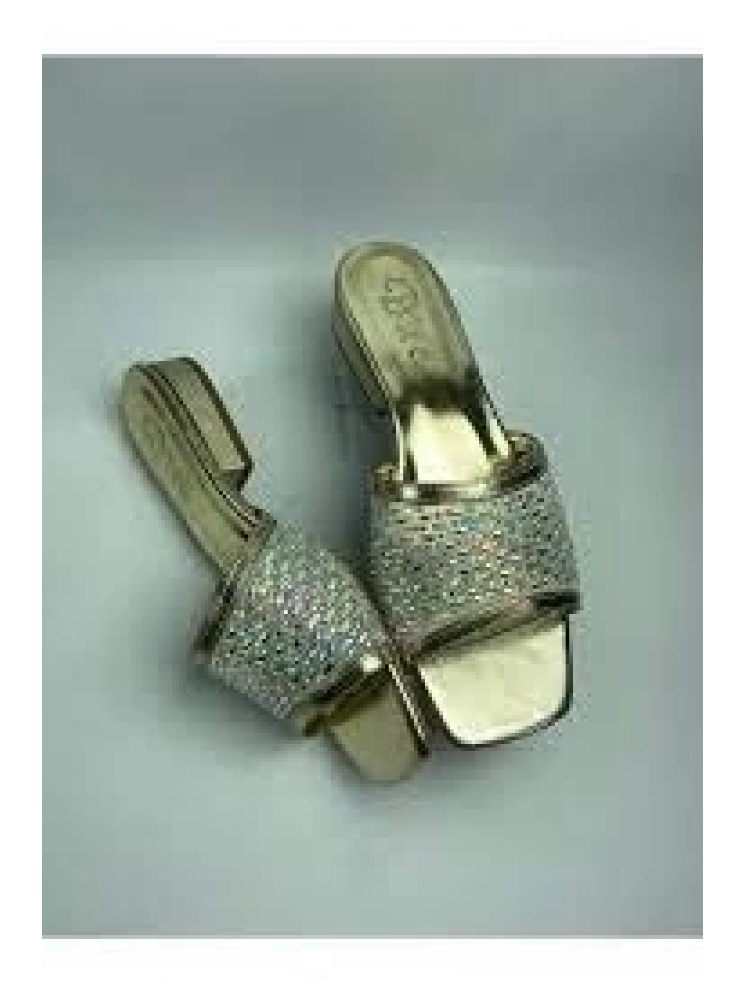 Ortu Gold Cilt İşlemeli Terlik