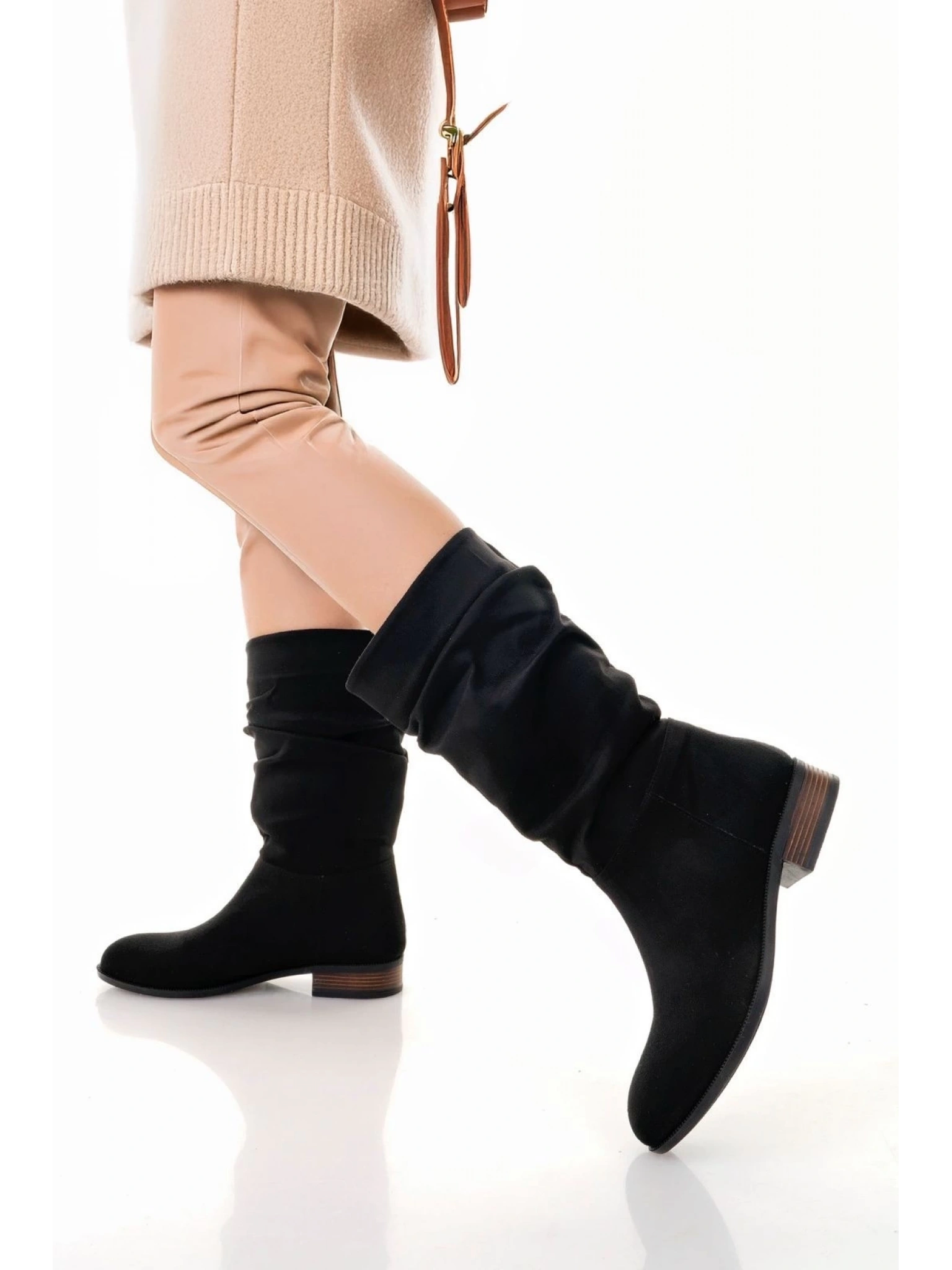 Plod Siyah Süet Çizme