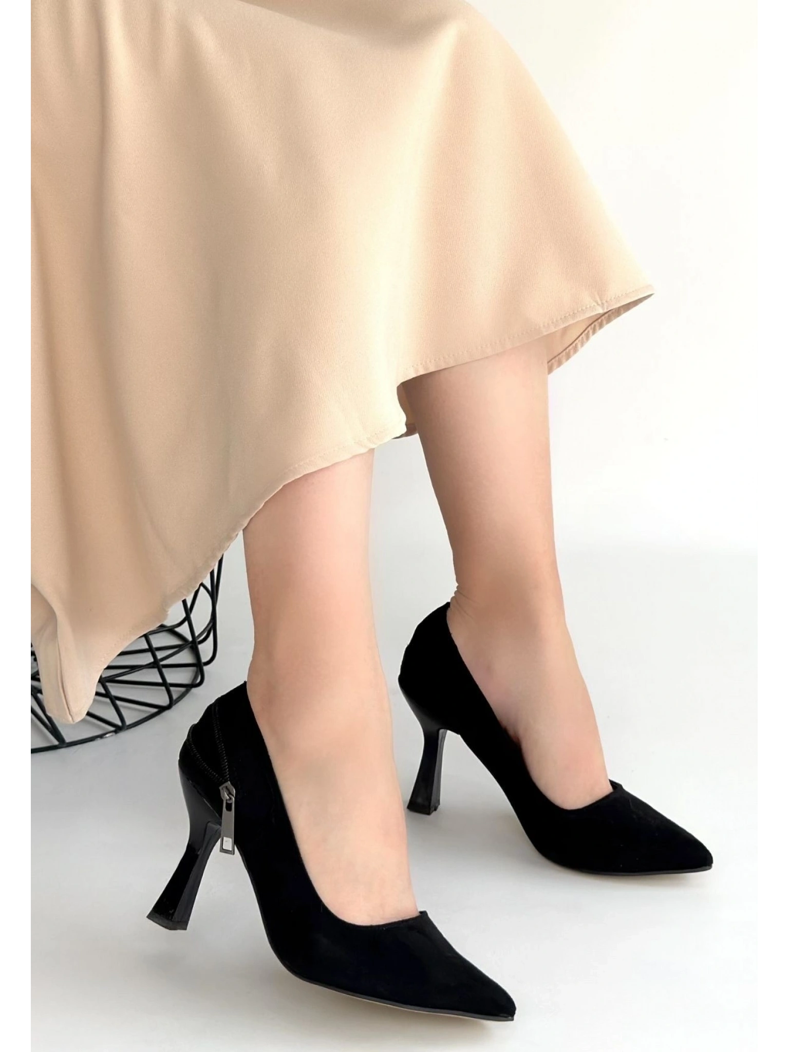 Retta Siyah Süet Topuklu Ayakkabı