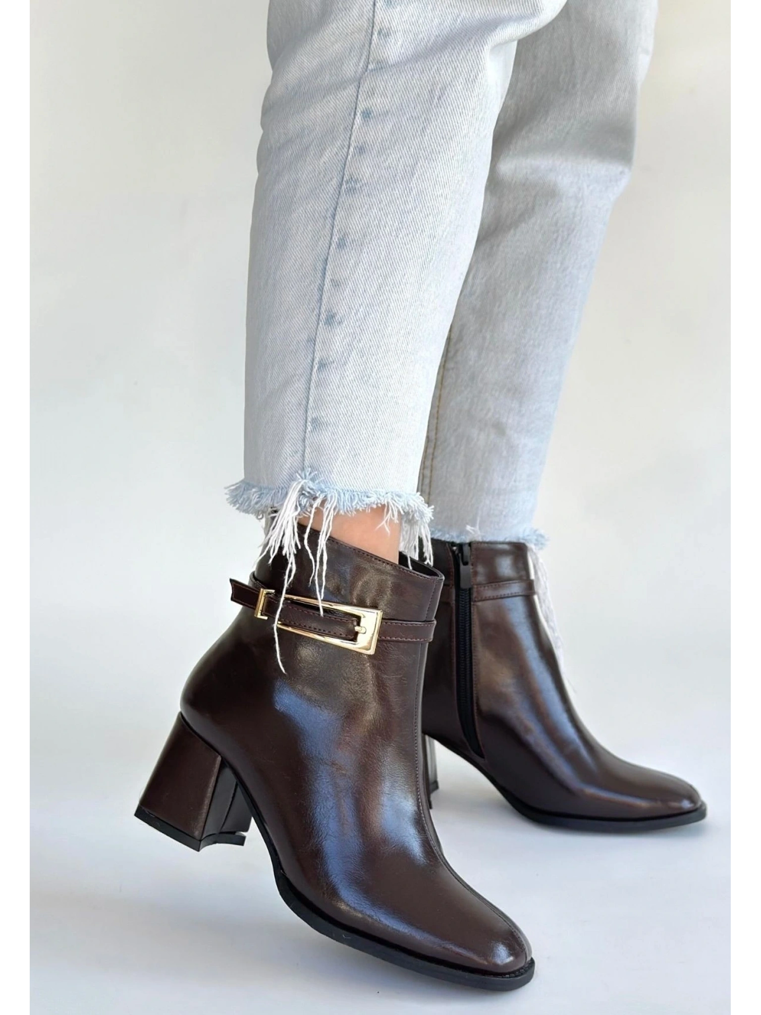 Rivav Acı Kahve Rugan Topuklu Bot