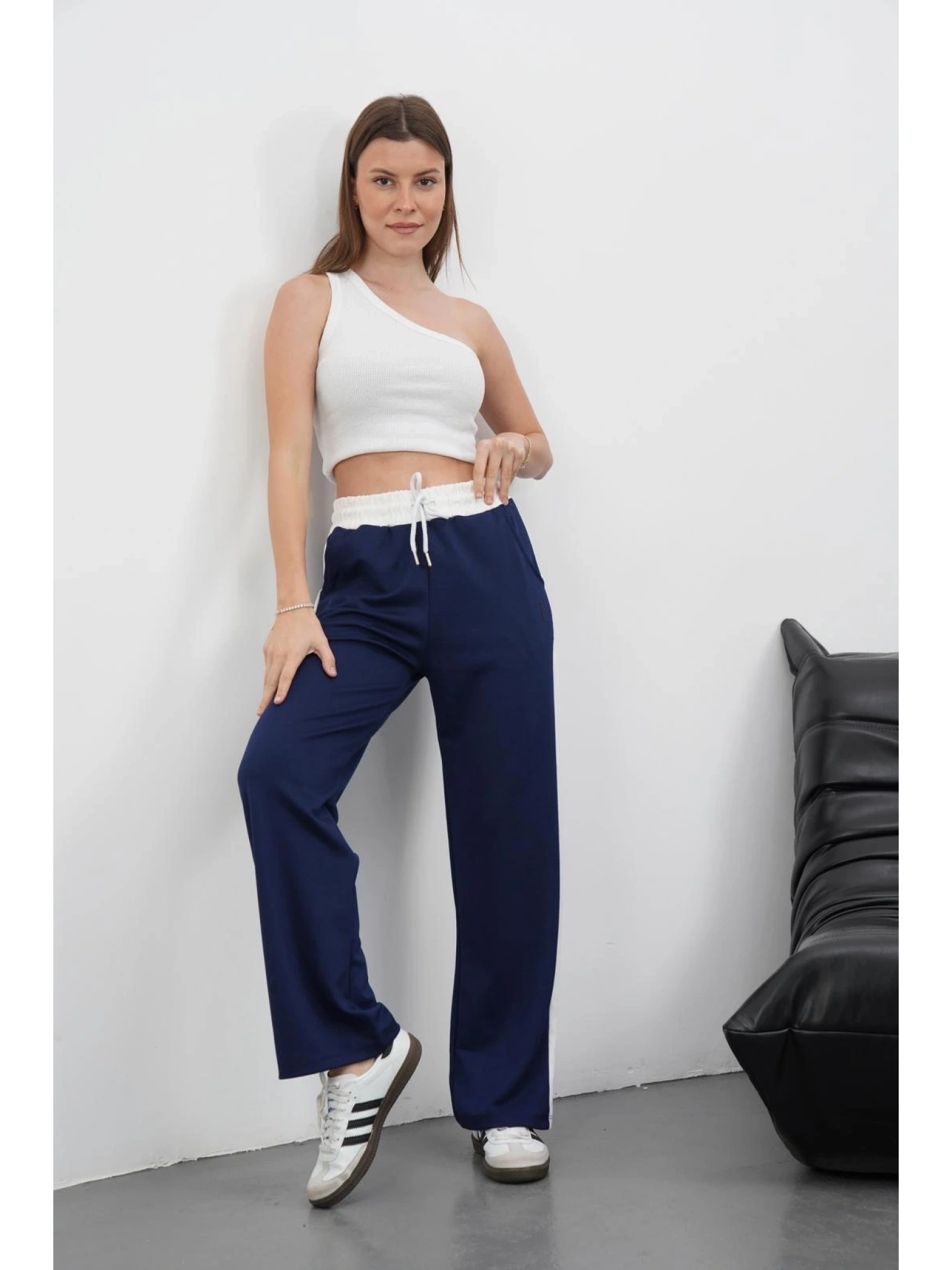 Şeritli garnili pantolon lacivert